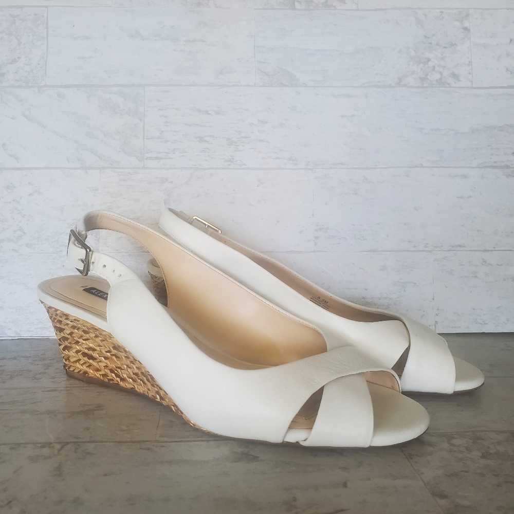 Alex Marie White Wedge Espadrilles Sandals Size 8.5